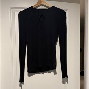Black Long-Sleeve Keyhole Crewneck Top (size M)